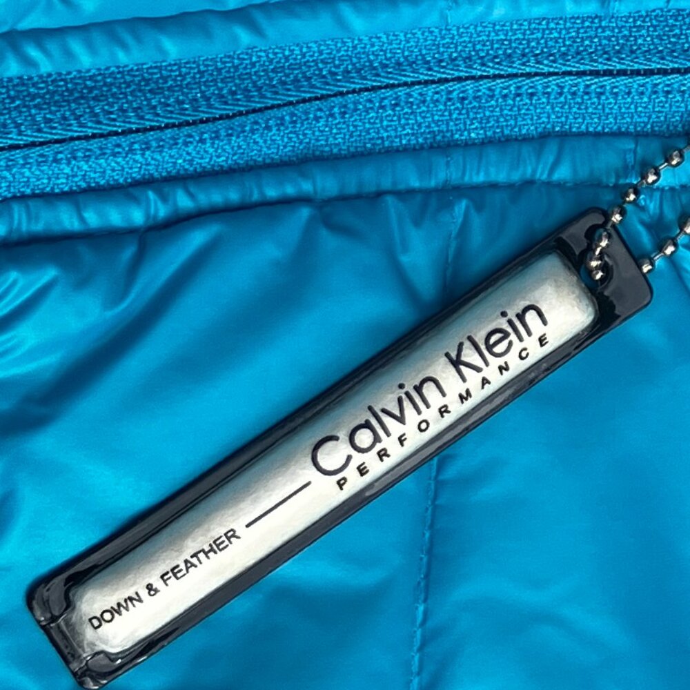 NWTđCalvin Klein Performance Puffer Jacket - Medium - Picture 8 of 10